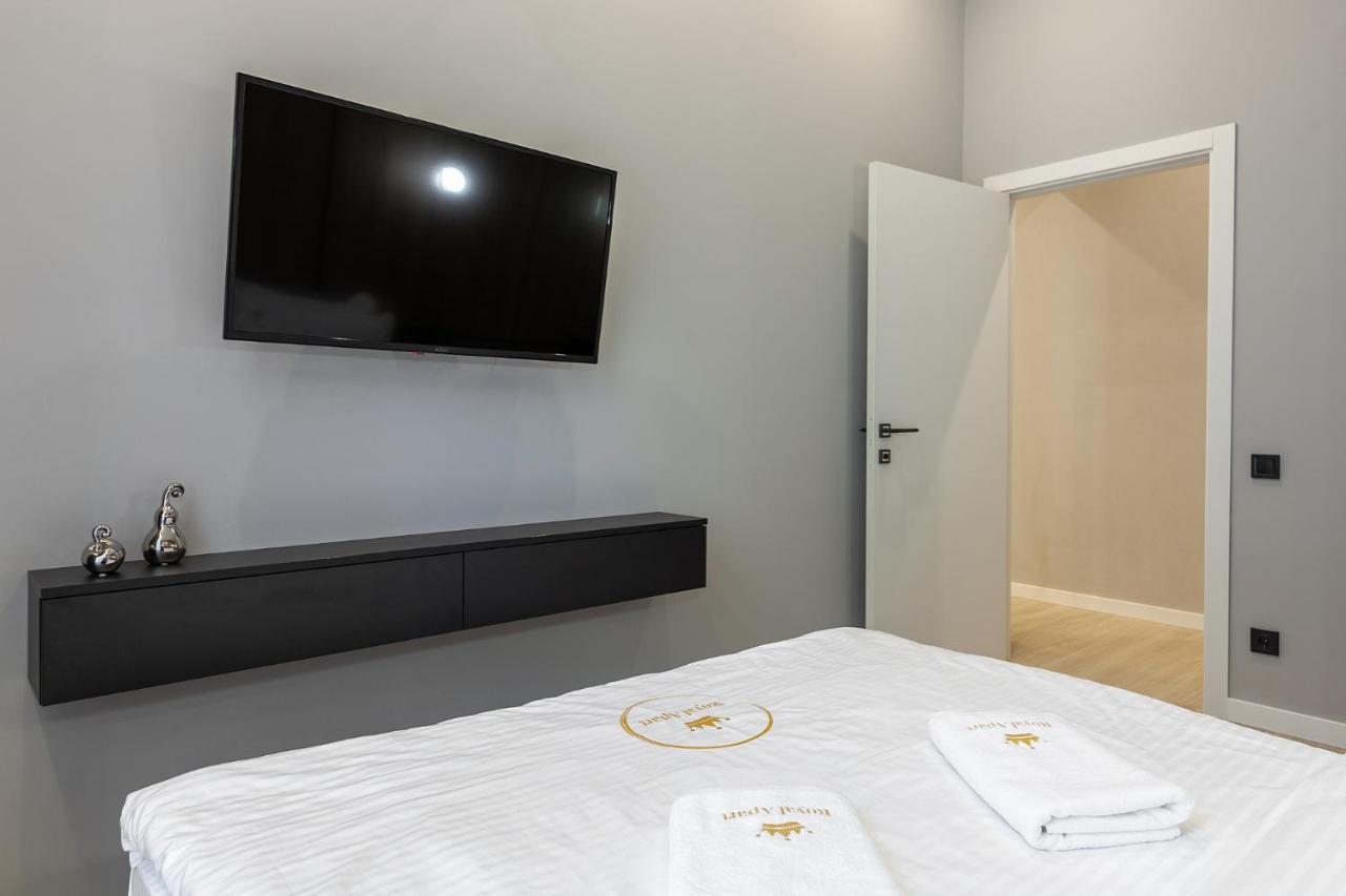 Royal Apartament On Voloshyna 2 Leopoli Esterno foto
