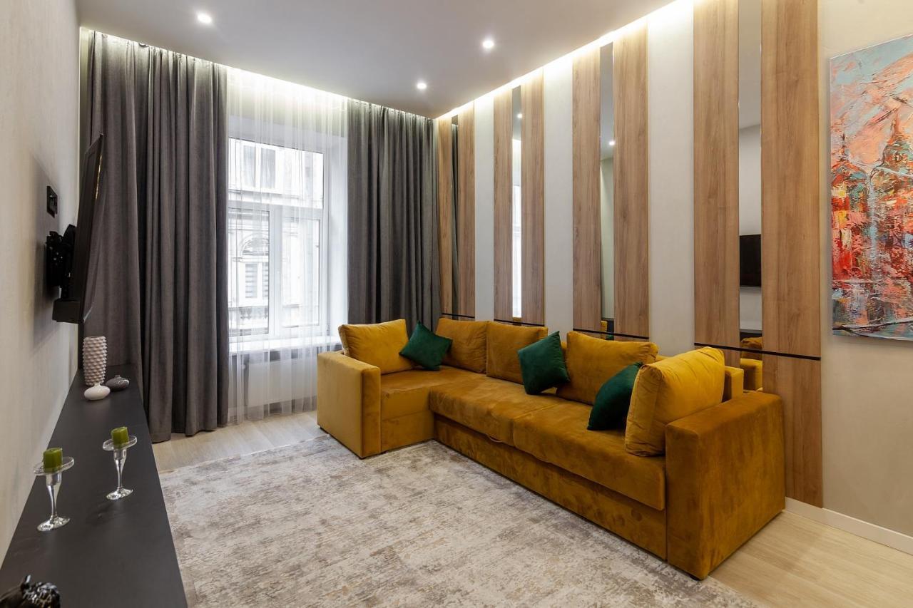 Royal Apartament On Voloshyna 2 Leopoli Esterno foto